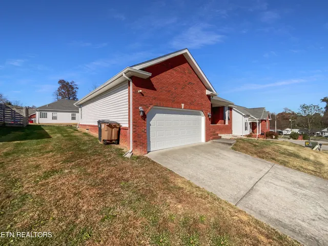 $321,000 | 823 Colonial Estates Way, Knoxville, TN 37920