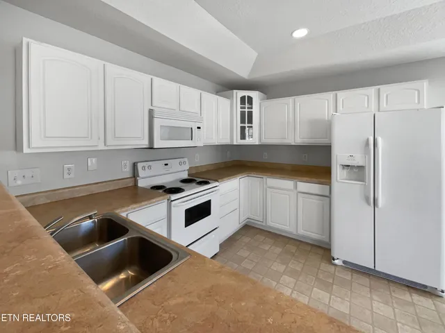 $321,000 | 823 Colonial Estates Way, Knoxville, TN 37920