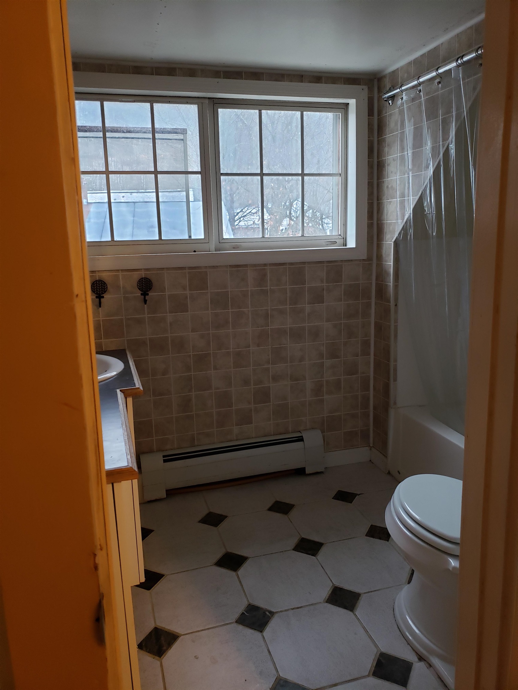 39 Bridge Street Windsor, VT 05089 - Photo 2 of 14 Gallery Image 2