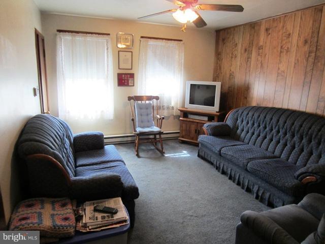 4908 Brookwood Road Baltimore, MD 21225 - Photo 10 of 16 Living Room main