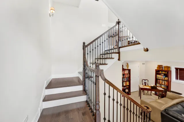 a view of entryway and hall