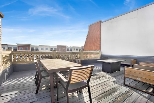 a black and white photo of a room