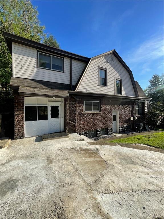 709 Charles Street Carnegie, PA 15106 - Photo 5 of 27