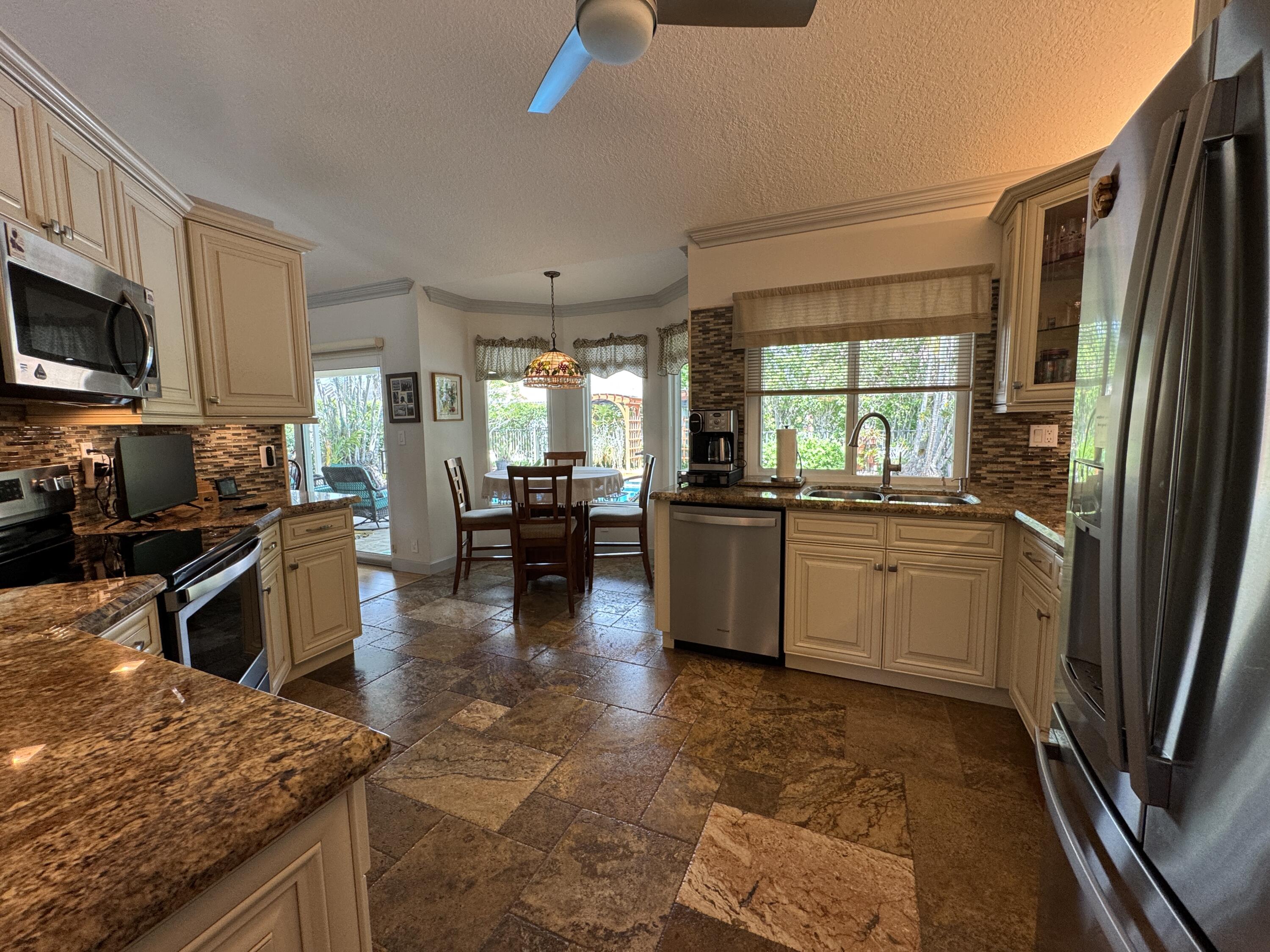 21116 Raindance Lane Boca Raton, FL 33428 - Photo 9 of 25 IMG_4593