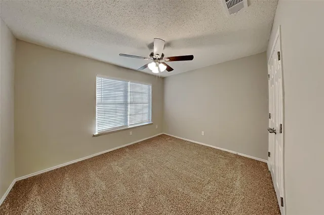 $2,550 | 6204 Pennsylvania Avenue, Arlington, TX 76017