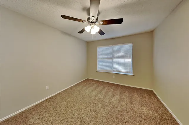 $2,550 | 6204 Pennsylvania Avenue, Arlington, TX 76017