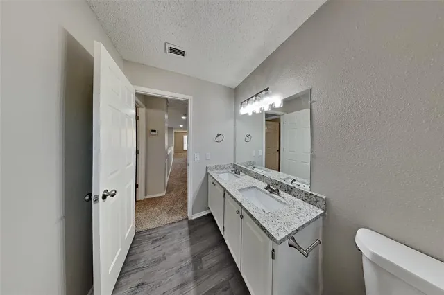 $2,550 | 6204 Pennsylvania Avenue, Arlington, TX 76017