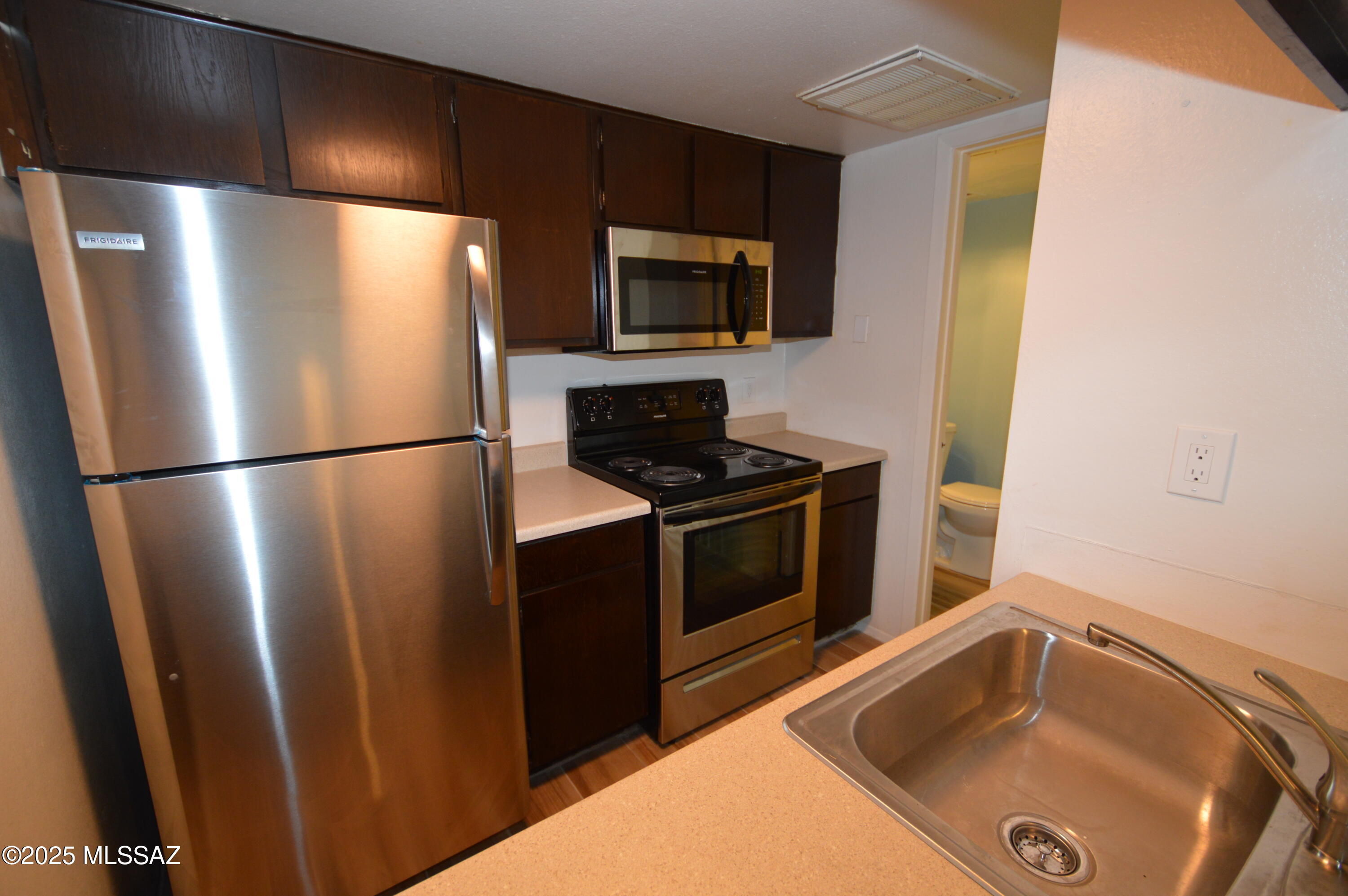 1620 North Wilmot Road, Unit B307 Tucson, AZ 85712 - Photo 1 of 9