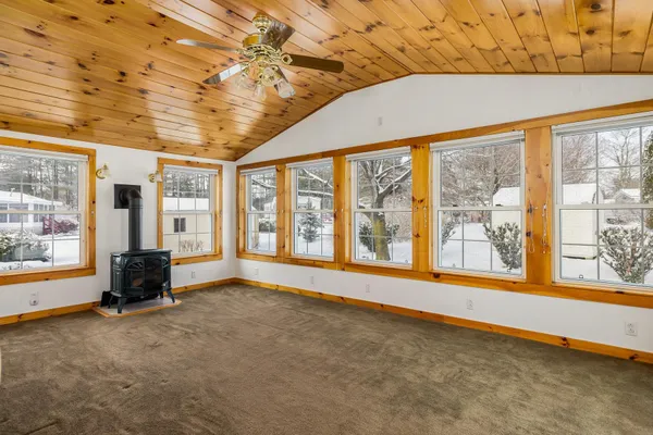 $315,000 | 45 Oak Drive, North Hampton, NH 03862