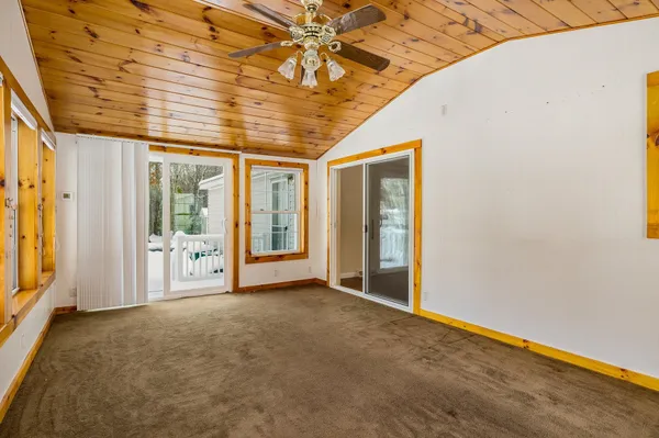 $315,000 | 45 Oak Drive, North Hampton, NH 03862