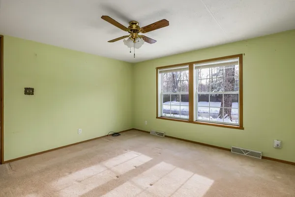$315,000 | 45 Oak Drive, North Hampton, NH 03862