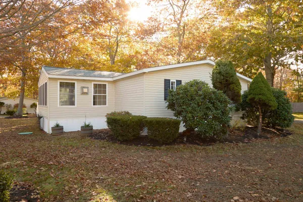 $315,000 | 45 Oak Drive, North Hampton, NH 03862