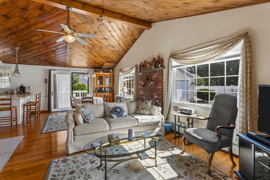 6 Robinhood Road Wareham, MA 02571 - Photo 10 of 40 Gallery Image 10