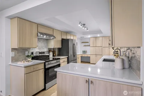 $1,249,000 | 9727 Northeast Juanita Drive, Unit 308, Kirkland, WA 98034
