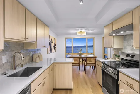 $1,249,000 | 9727 Northeast Juanita Drive, Unit 308, Kirkland, WA 98034
