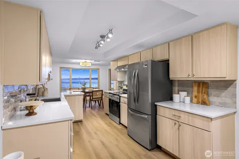 $1,249,000 | 9727 Northeast Juanita Drive, Unit 308, Kirkland, WA 98034