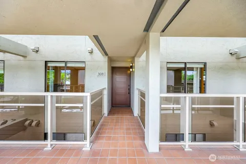 $1,249,000 | 9727 Northeast Juanita Drive, Unit 308, Kirkland, WA 98034