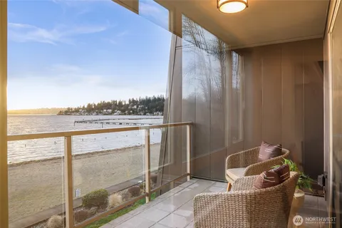 $1,249,000 | 9727 Northeast Juanita Drive, Unit 308, Kirkland, WA 98034