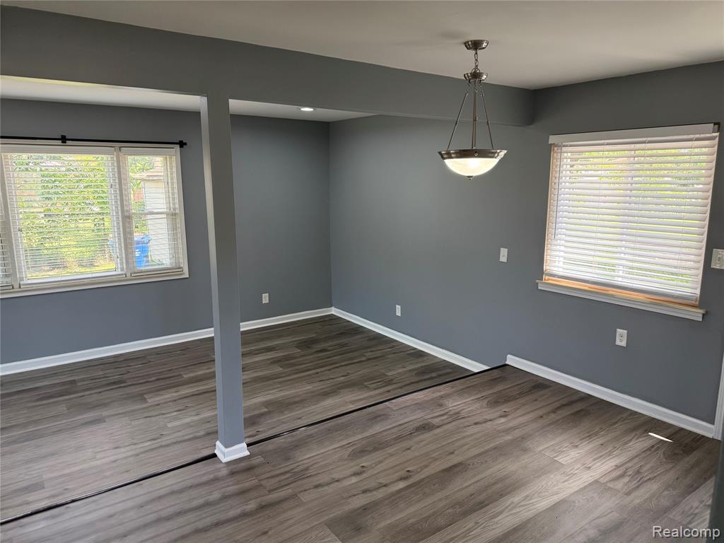 32246 Oakview Drive Warren, MI 48092 - Photo 9 of 22