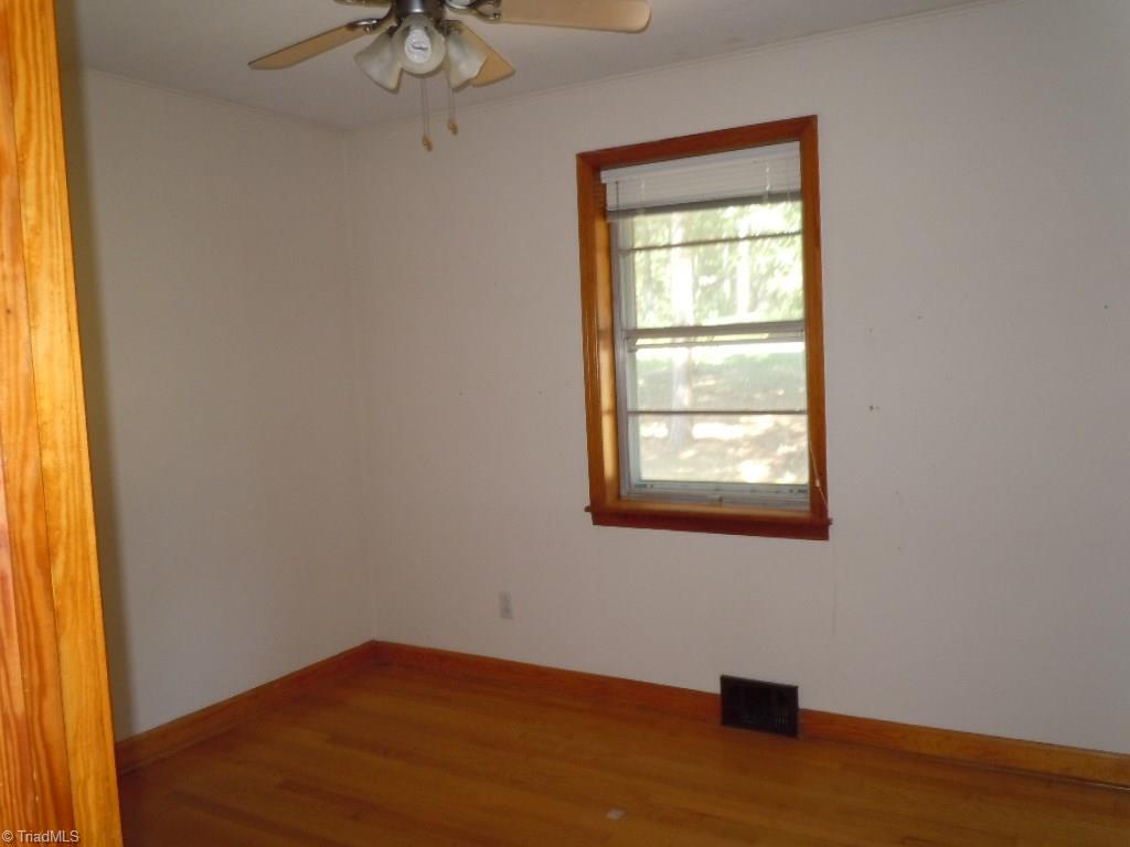 158 Old Fisher Ferry Road Thomasville, NC 27360 - Photo 6 of 13
