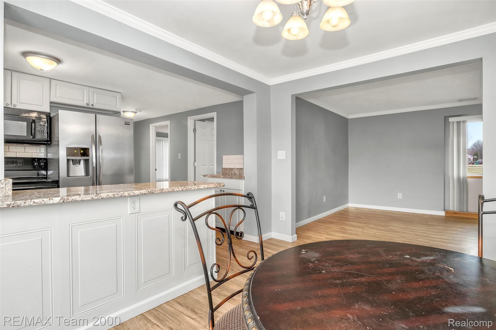 6611 Sheldon Road Belleville, MI 48111 - Photo 15 of 44 15.jpg
