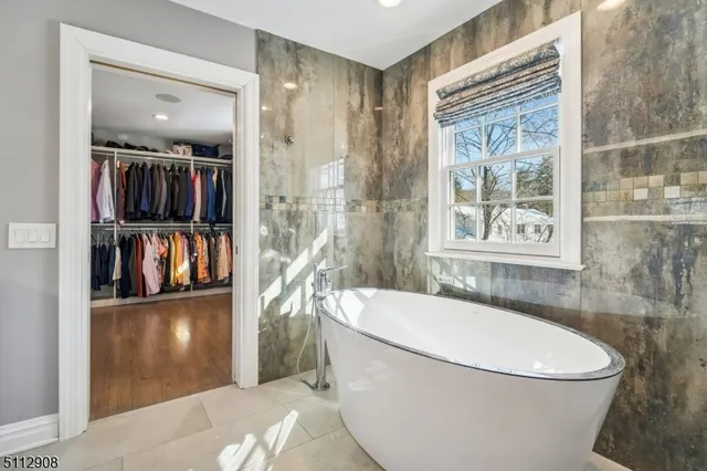 $2,899,000 | 5 Farley Road, Short Hills, NJ 07078