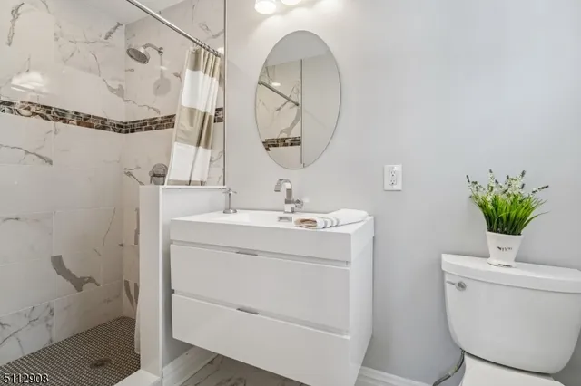 $2,899,000 | 5 Farley Road, Short Hills, NJ 07078