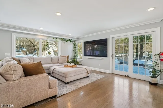 $2,899,000 | 5 Farley Road, Short Hills, NJ 07078