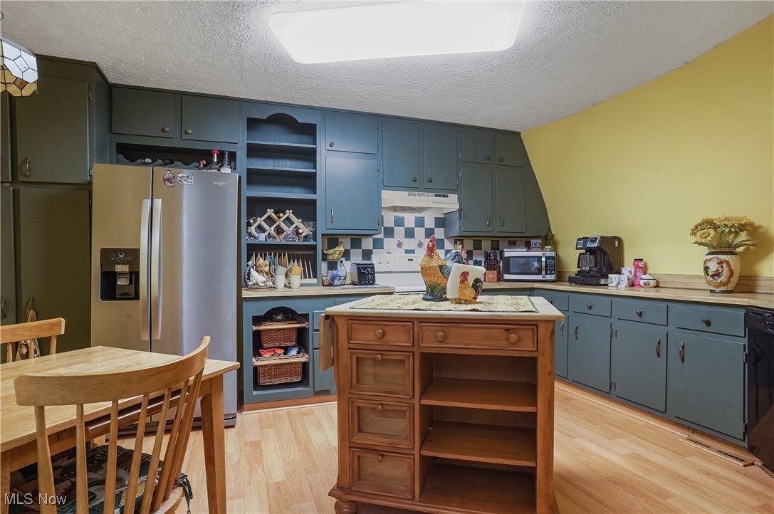 3768 Martha Road Kent, OH 44240 - Photo 14 of 41 Gallery Image 14