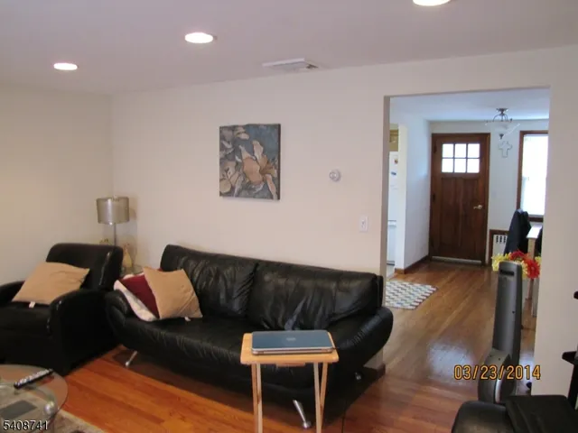 $2,800 | 298 Luddington Avenue, Unit 2, Clifton, NJ 07011