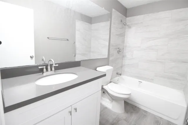 $2,095 | 12323 Guernsey Drive, Tomball, TX 77377