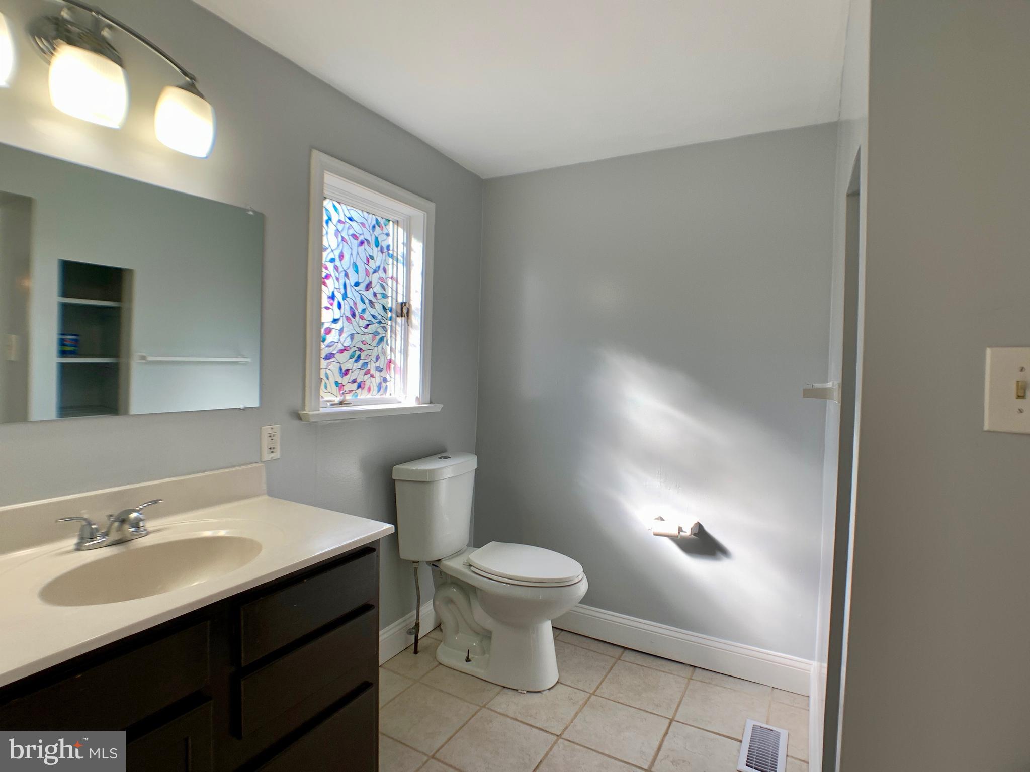 604 Riverside Road Baltimore, MD 21221 - Photo 23 of 38