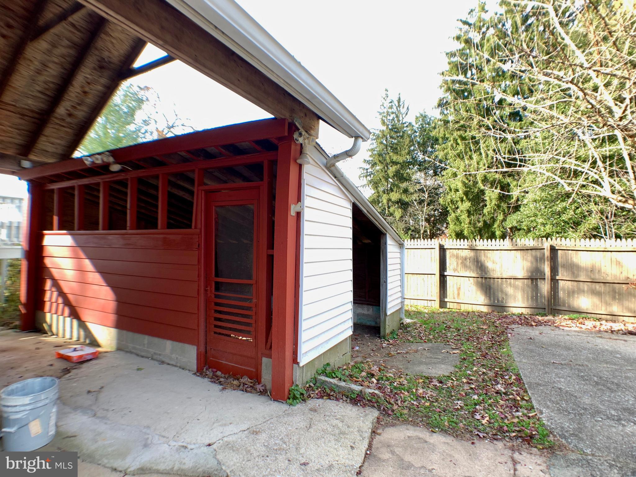 604 Riverside Road Baltimore, MD 21221 - Photo 4 of 38