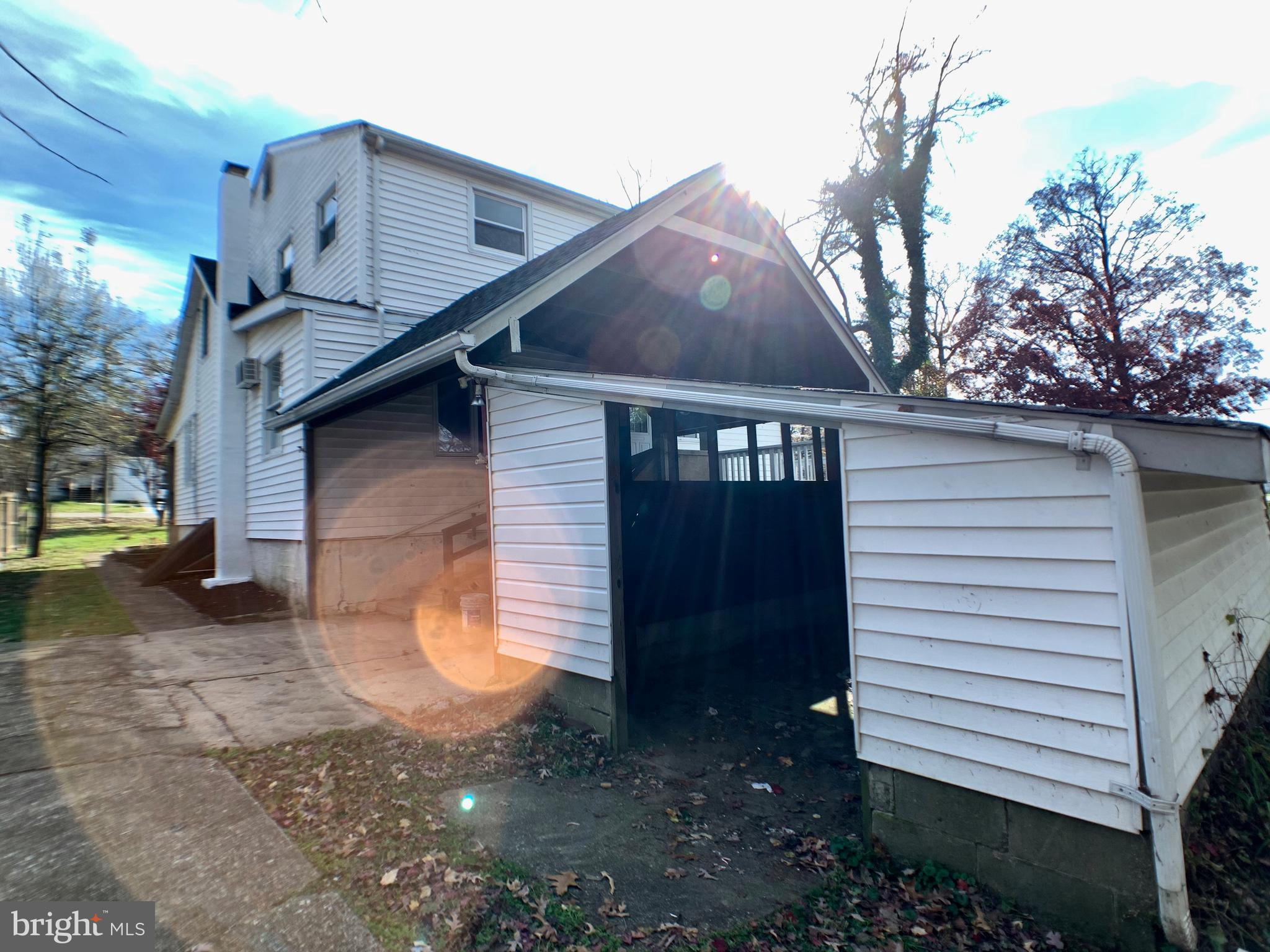 604 Riverside Road Baltimore, MD 21221 - Photo 5 of 38