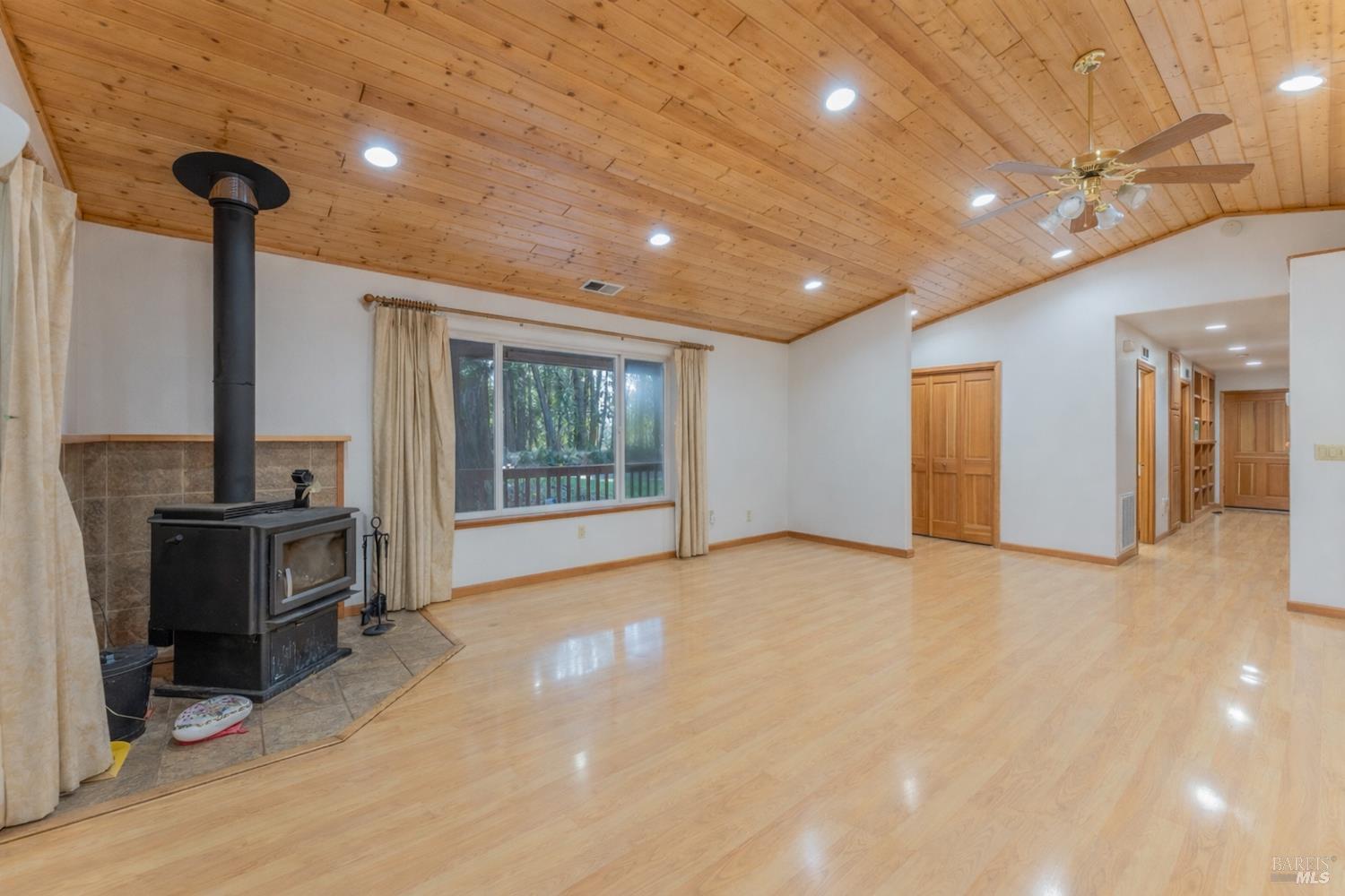 4862 Blue Lake Road Willits, CA 95490 - Photo 6 of 48