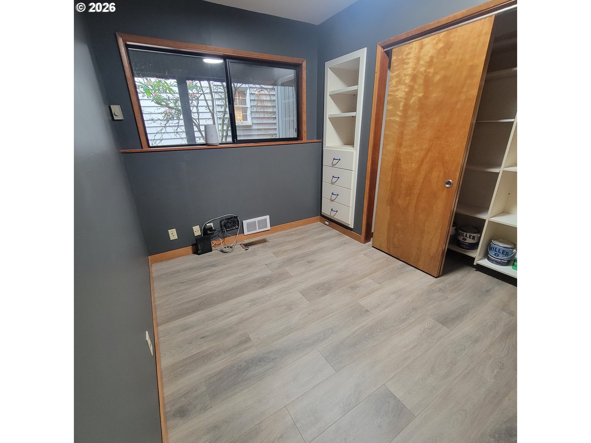 755 Southwest Chestnut Street Portland, OR 97219 - Photo 21 of 39