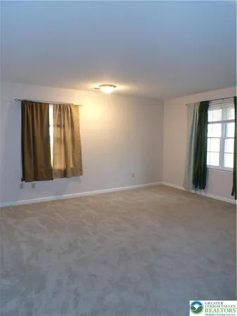 $1,925 | 302 Windsor Place, Unit 302, Macungie, PA 18062