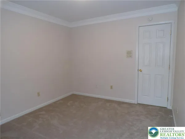 $1,925 | 302 Windsor Place, Unit 302, Macungie, PA 18062