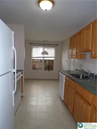 $1,925 | 302 Windsor Place, Unit 302, Macungie, PA 18062