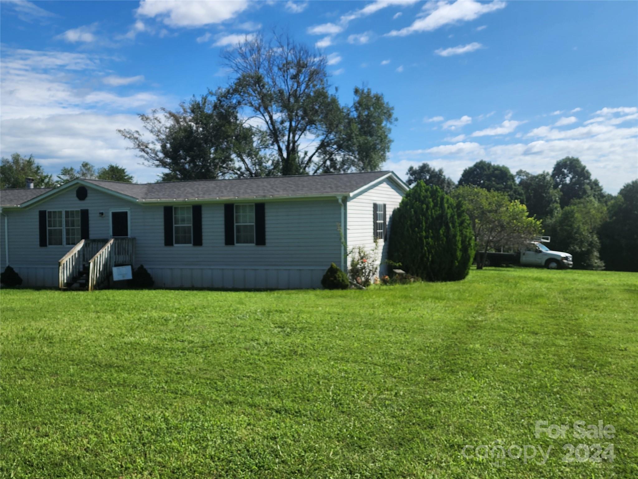 902 Carolina Ridge Road Gaffney, SC 29341 - Photo 4 of 23