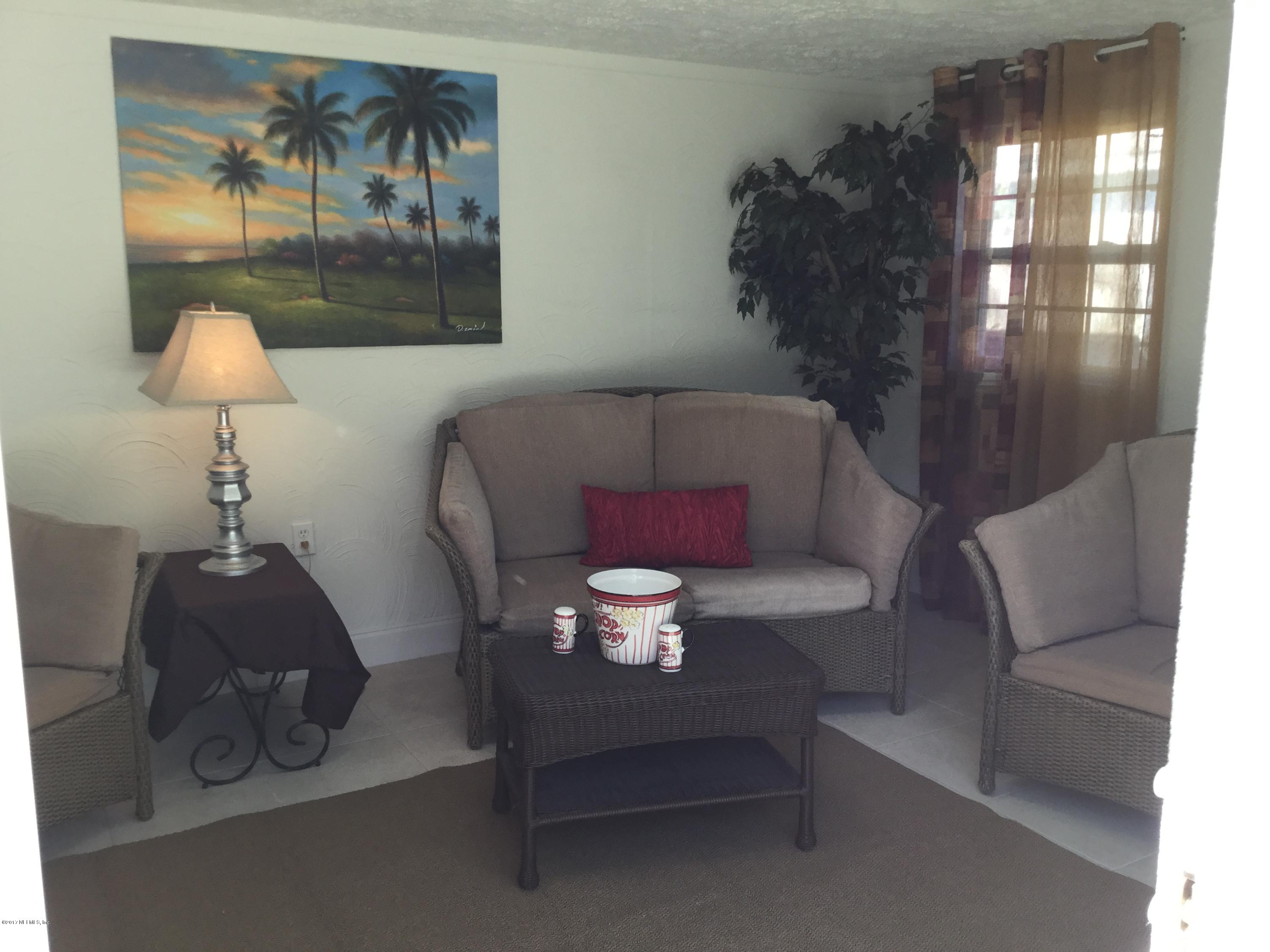 5903 Tampico Road Jacksonville, FL 32244 - Photo 4 of 13 Bonus room