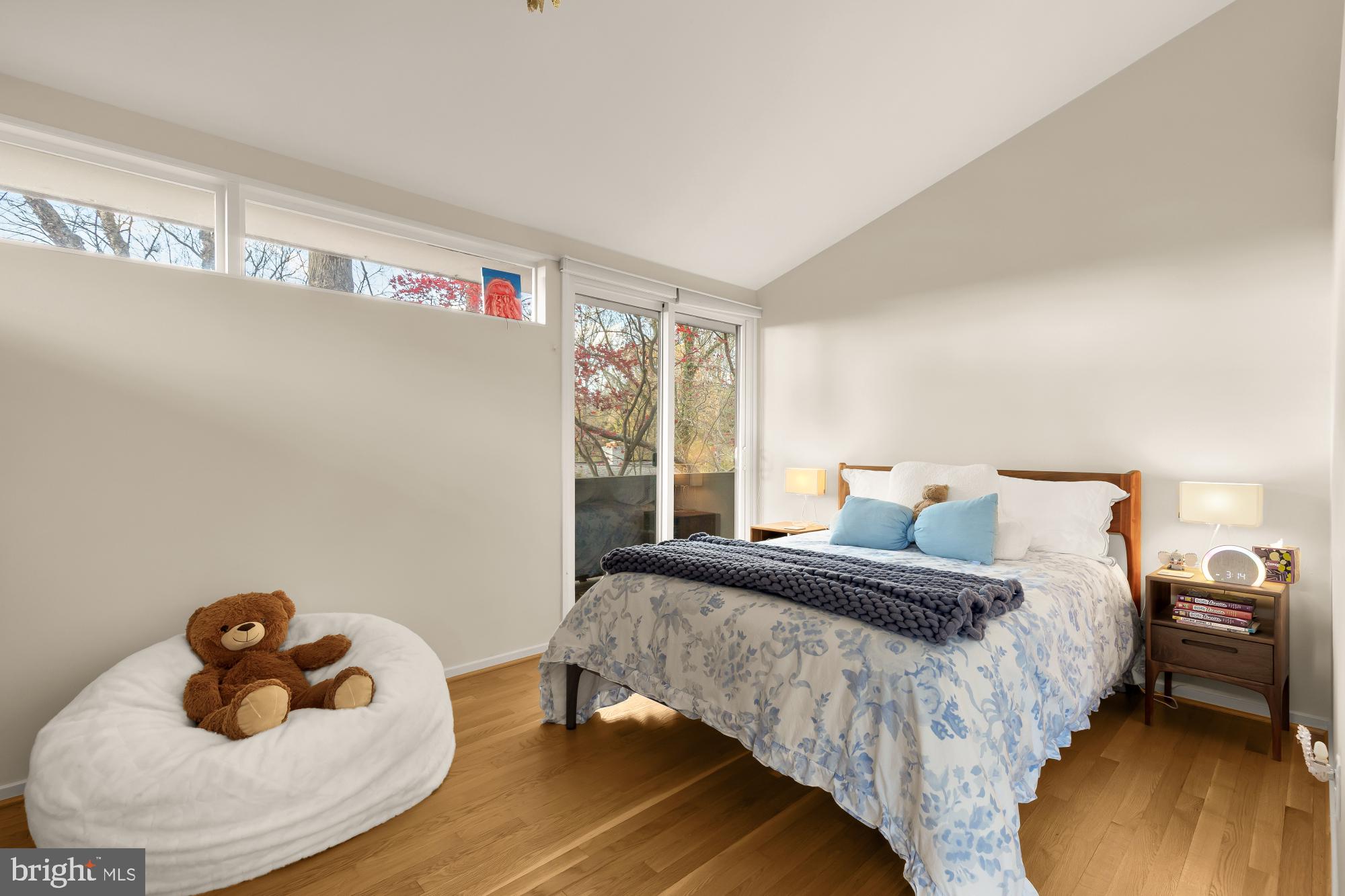 5420 Mohican Road Bethesda, MD 20816 - Photo 42 of 71 a bedroom with a bed and a couch