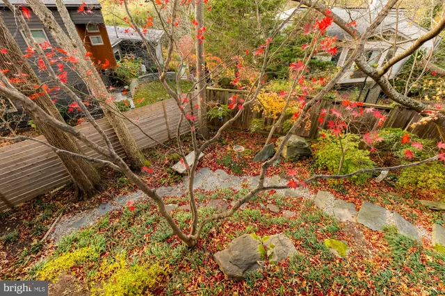 $1,599,000 | 5420 Mohican Road, Bethesda, MD 20816