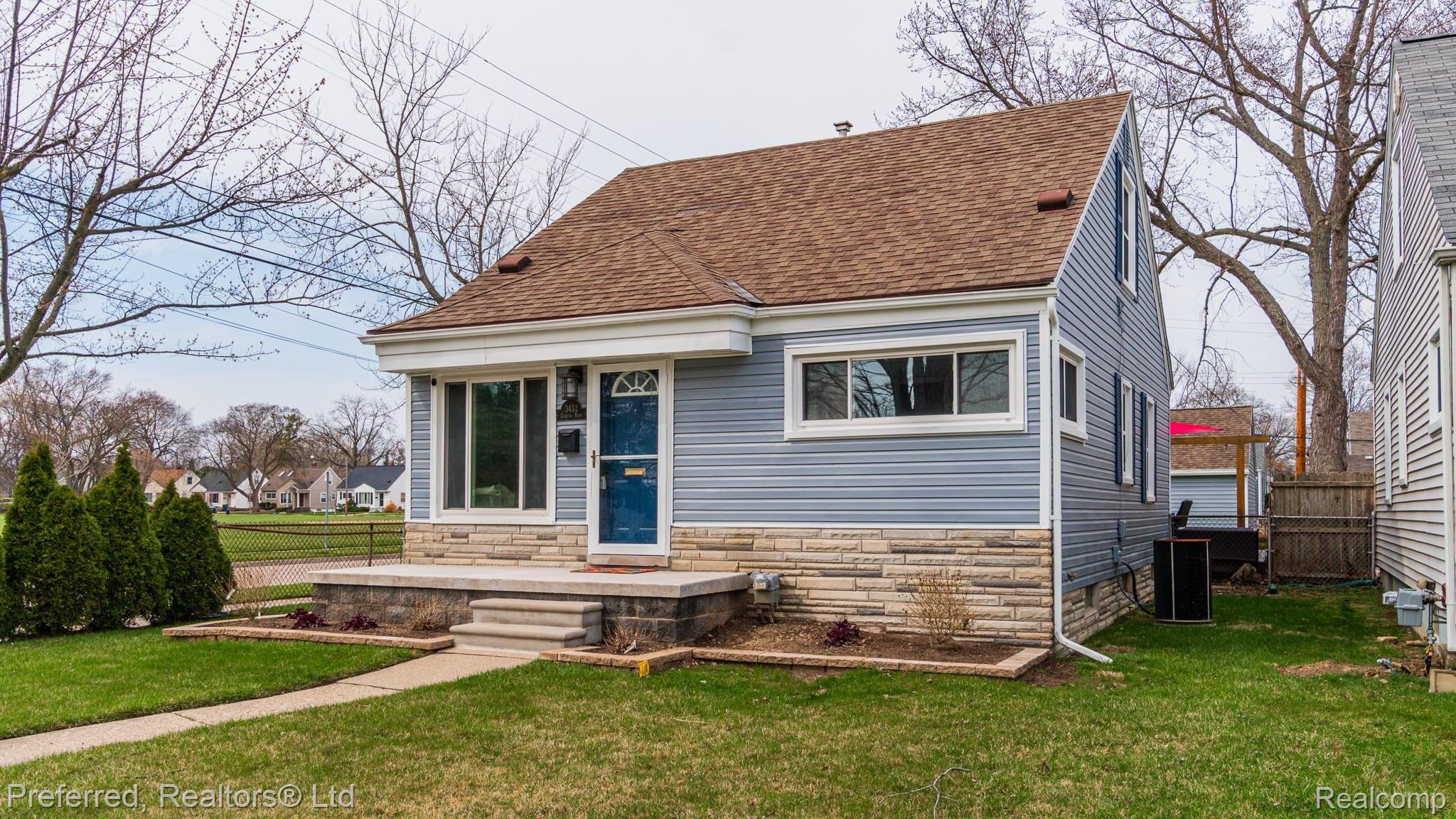 3432 Chester Road Royal Oak, MI 48073 - Photo 2 of 29 Chester-03.jpg