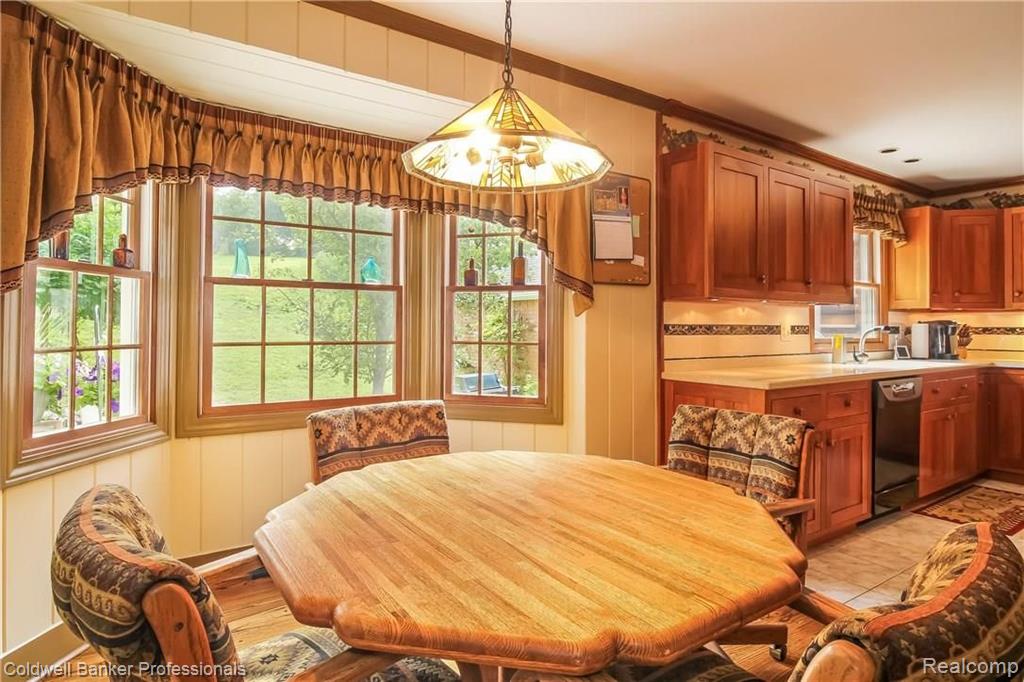 25348 Farmington Road Farmington Hills, MI 48336 - Photo 5 of 27