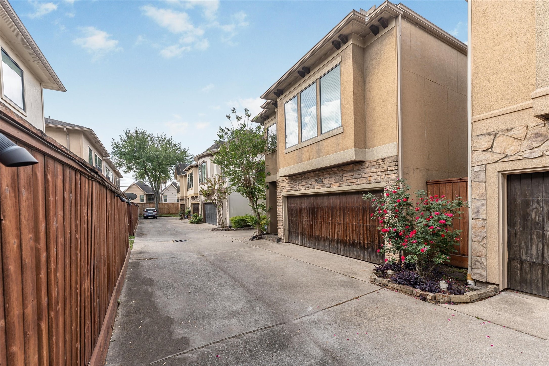 308 Grove Street Houston, TX 77020 - Photo 6 of 28 a view of a house with a yard and potted plants
