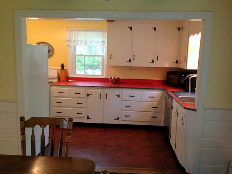 311 Arcadia Road Richmond, RI 02832 - Photo 8 of 25 Kitchen.