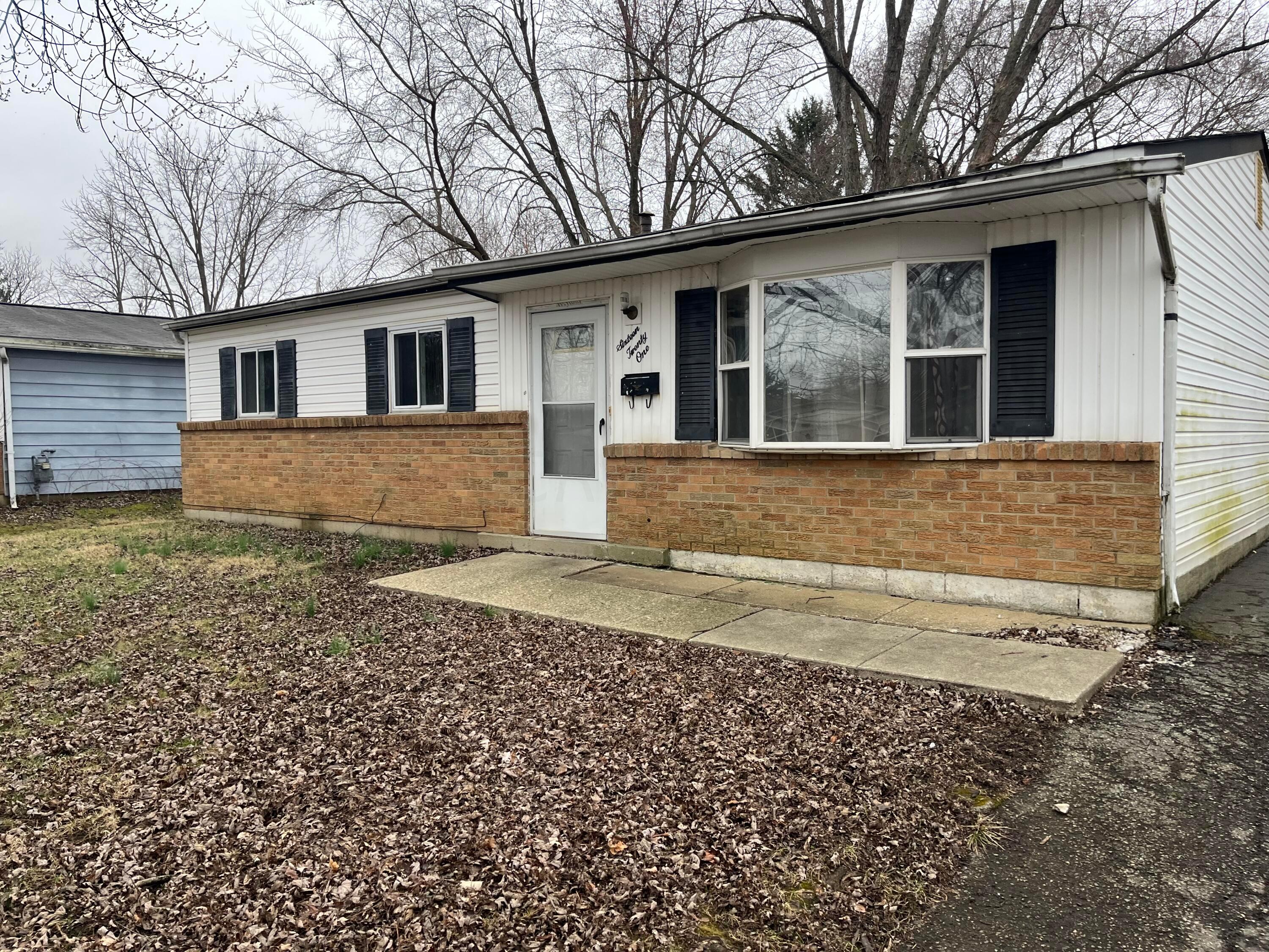1621 Striebel Road Columbus, OH 43227 - Photo 1 of 14 01B596A1-716E-49B4-BE5E-FF784842CEE1