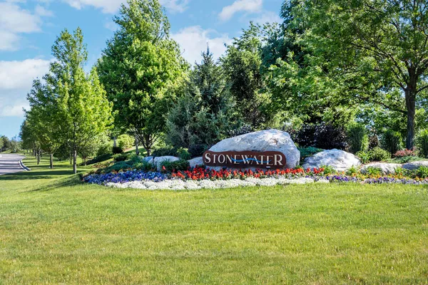 $444,990 | 6290 Redwood Trail, Wonder Lake, IL 60097