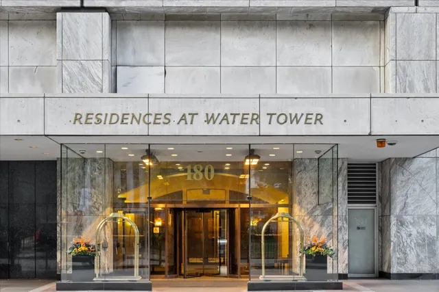 $1,024,500 | 180 East Pearson Street, Unit 4002, Chicago, IL 60611
